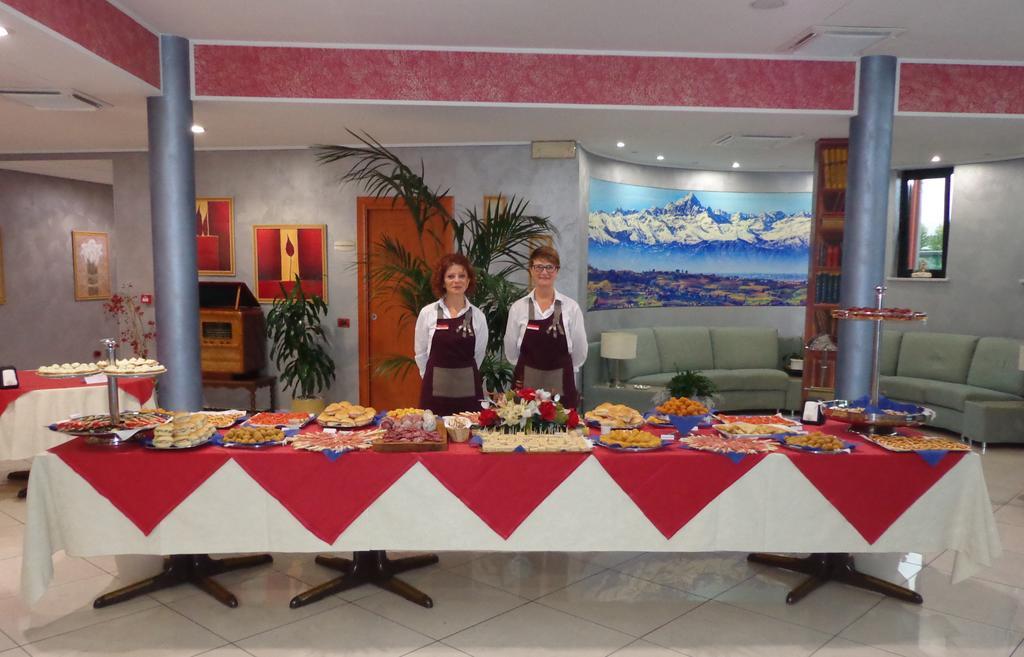 Hotel Brindor Poirino Luaran gambar