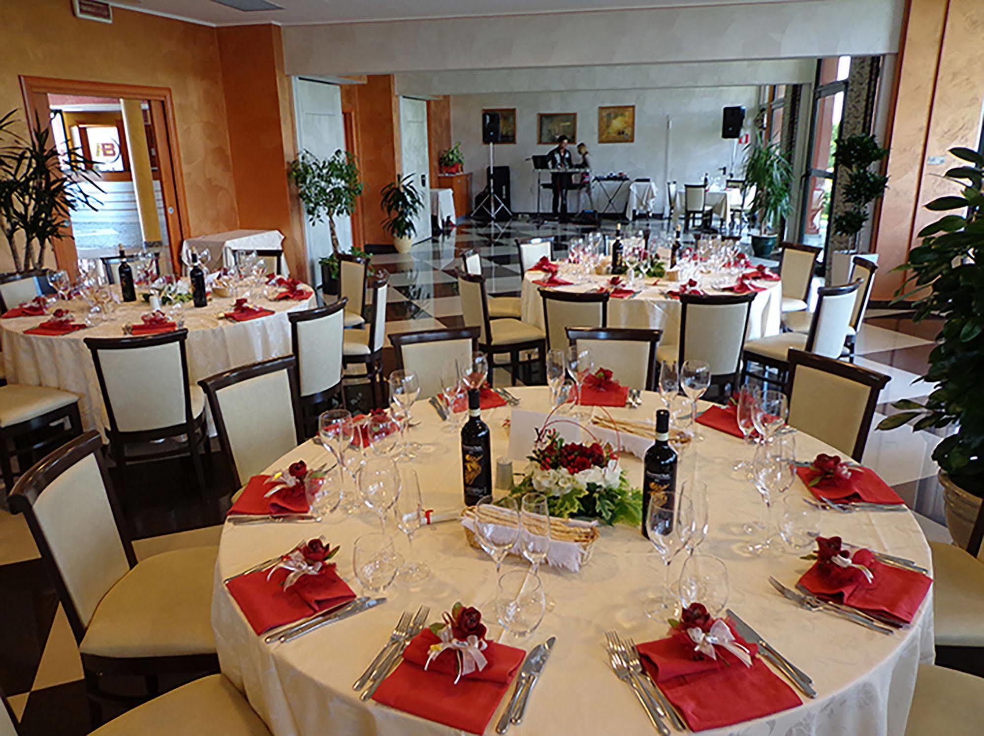Hotel Brindor Poirino Luaran gambar