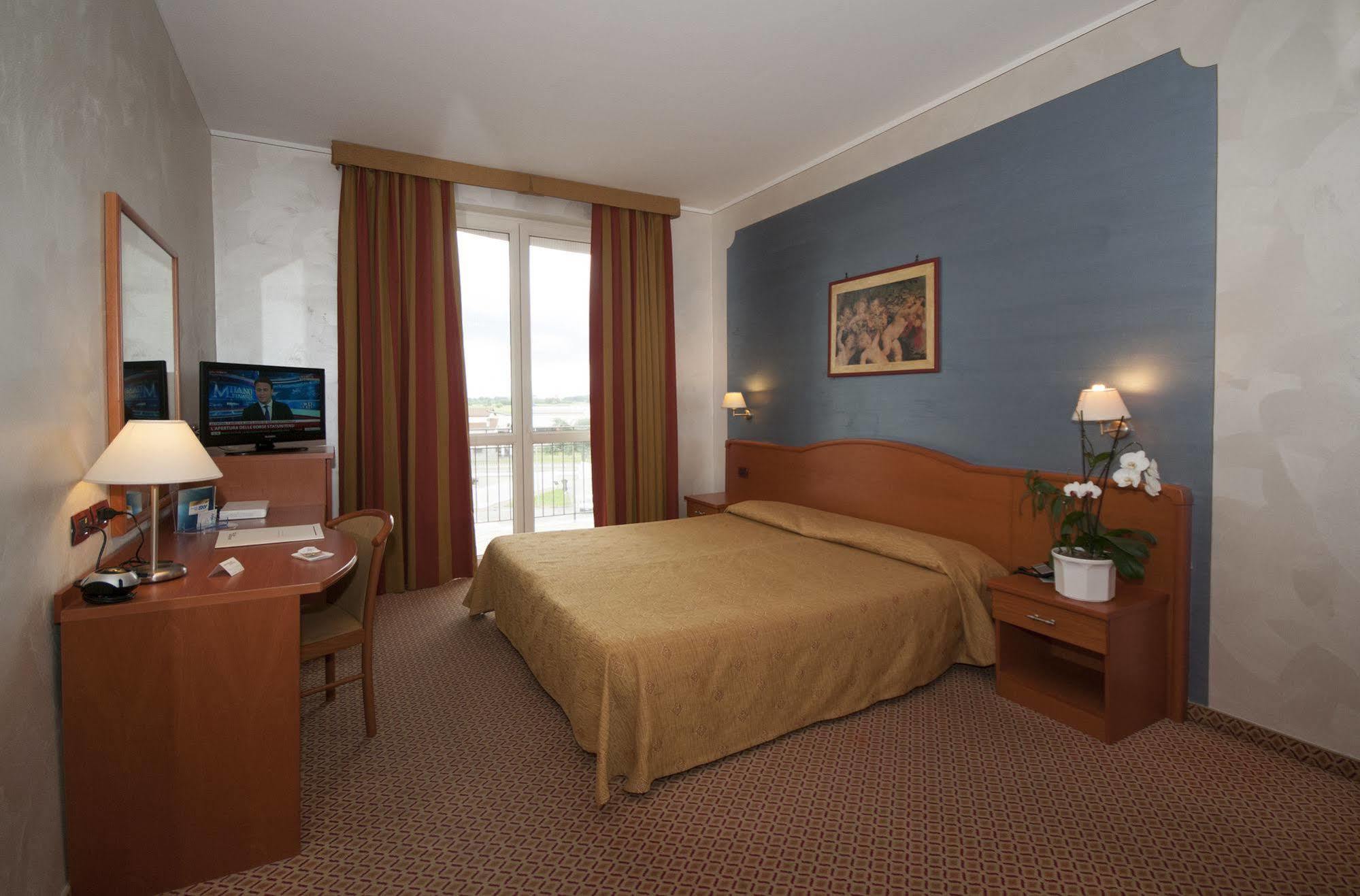 Hotel Brindor Poirino Luaran gambar